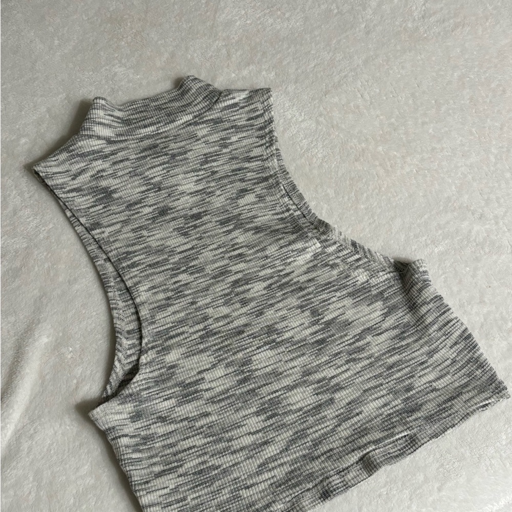 Urban Sleeveless Women's Top